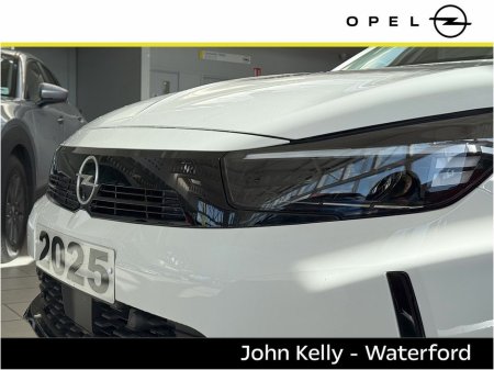 2025 Opel Corsa Elegance 1.2i €28,645