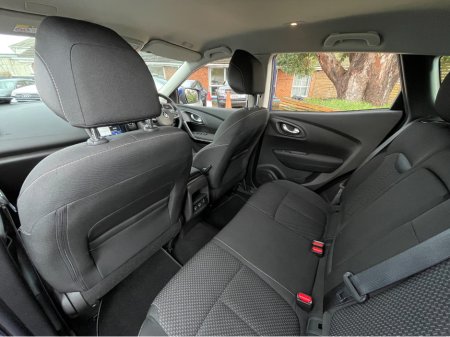 2022 Renault Kadjar EQUILIBRE TCE 140 - * Automatic, Reverse Camera, Sat Nav* €18,900 thumbnail