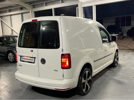 2018 Volkswagen Caddy C20 STARTLINE TDI €11,950 thumbnail