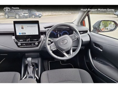 2025 Toyota Corolla COROLLA SALOON LUNA €31,950 thumbnail