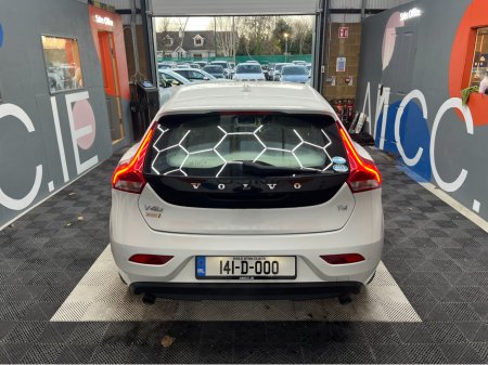 2014 Volvo V40 2014 VOLVO V40 1.6L PETROL / 59K KMS / ADAPTIVE CRUISE CONTROL, HEATED SEATS, REVERSE CAMERA & MORE €11,950