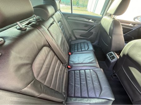 2017 Volkswagen Golf HIGHLINE 1.6 TDI MANUAL 5SPEED 110HP 5DR €17,750 thumbnail