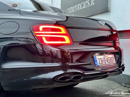 2023 Bentley Flying Spur AZURE €209,950 thumbnail