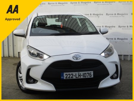 2022 Toyota Yaris 1.0 LUNA ONLY 23000 KMS, ALLOYS, BLUETOOTH, REVERSE CAMERA AND MORE,  FULLY SERVICED WITH 12 MONTHS WARRANTY AND 12 MONTHS AA COVER !! €21,950