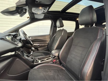 2018 Ford Kuga 1.5 TDCI 120PS ST-LINE - Sunroof thumbnail