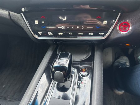 2019 Honda Vezel  €19,950 thumbnail