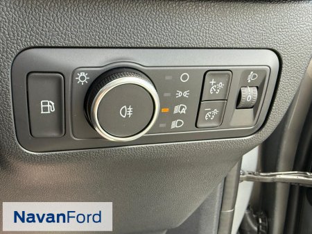 2026 Ford Kuga NEW Kuga St-Line 2.5 Plug-in Hybrid 243PS €46,200 thumbnail