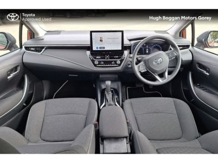 2025 Toyota Corolla COROLLA SALOON LUNA €31,950 thumbnail