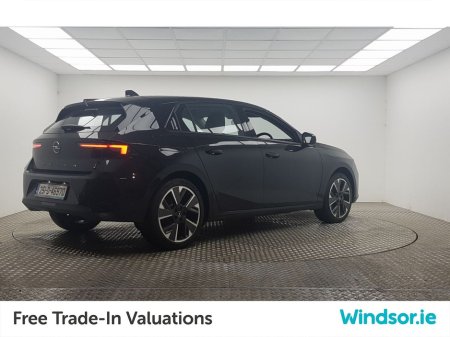 2025 Opel Astra Electric SC Premium 54kWh €29,995