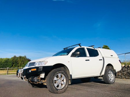 2015 Mitsubishi L200  thumbnail