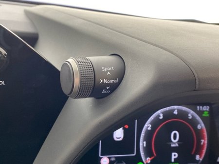 2025 Lexus UX 250 H F Sport Design €49,950 thumbnail