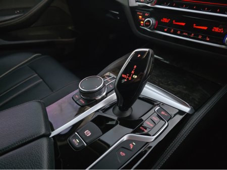 2017 BMW 5 Series ( 172 REG ) 523D LUXURY UPGRADED PACK EDITION FULL LEATHER ELECTRIC HEATED SEATS - 360 REVERCE CAMERA - PRIVACY GLASS €24,950 thumbnail