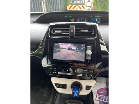 2018 Toyota Prius DAA-ZVW51 €17,000