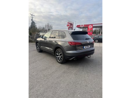 2019 Volkswagen Touareg 3.0 TDI 4M 231HP 4DR A AUTO €29,950 thumbnail
