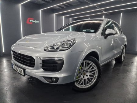 2017 Porsche Cayenne PLATINUM ED S 415bhp plug in hybrid €39,950