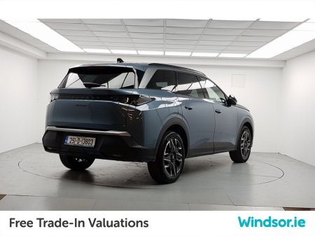 2025 Peugeot 5008 1.2 Hybrid 136bhp E-DCS6 Allure €46,995