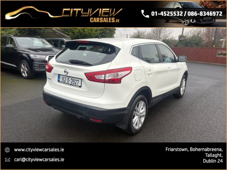 2015 Nissan Qashqai 1.2 PET SV E6 4DR €9,450