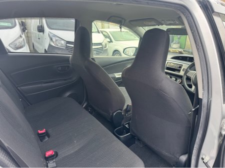 2014 Toyota Yaris DBA-KSP130 5DR AUTO €6,999 thumbnail