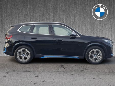2023 BMW iX1 xDrive30 xLine €39,995