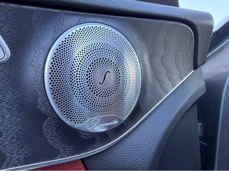 2017 Mercedes-Benz C Class C SERIES D AMG LINE PREMIUM PLUS 4DR AUTO €22,950 thumbnail