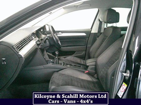 2018 Volkswagen Passat HIGHLINE 1.6 TDI MANUAL 6SPEED FWD 120HP 4DR €17,950 thumbnail