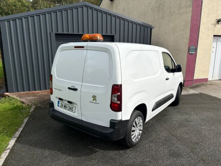 2021 Peugeot Partner  €10,500