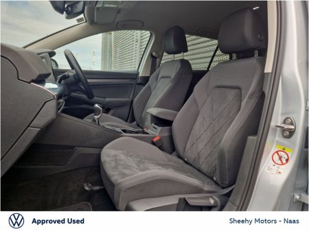 2022 Volkswagen Golf Style 1.5TSI, Winter Pack, Ventura Alloys €28,995