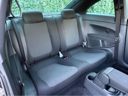 2013 Volkswagen Beetle 1.6 TDI MANUAL 5SPEED BLUEMOTION 105HP 3DR €12,950 thumbnail