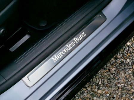 2024 Mercedes-Benz EQE EQE 300 AMG Line Exterior €57,950 thumbnail