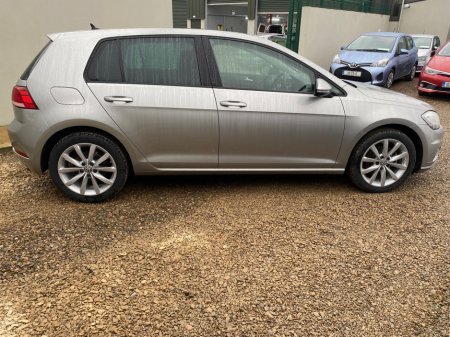 2019 Volkswagen Golf 1.2 tsi comfortline tech edition €19,950 thumbnail