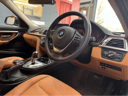 2018 BMW 3 Series €23950 BMW 330E LUXURY iPERFORMANCE 2.0 AUTOMATIC / CRUISE CONTROL / REVERSE CAMERA & PARKING SENSORS / ELECTRIC MEMORY & HEATED SEATS €23,950 thumbnail