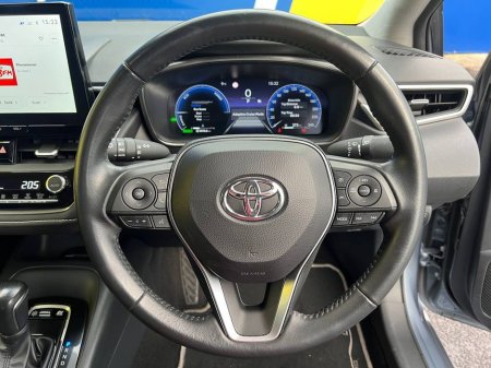 2023 Toyota Corolla LUNA 1.8 HYBRID // DIGITAL CLUSTER // SERVICE HISTORY // BLUETOOTH MUSIC €23,900