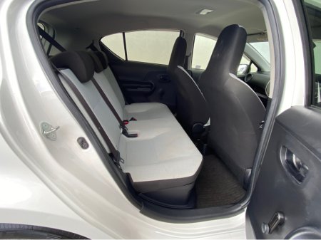 2019 Toyota Aqua 1.5 DAA-NHP10 5DR AUTO €10,995 thumbnail