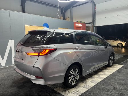 2020 Honda Shuttle €15950 2020 HONDA SHUTTLE HYBRID SENSING 1.5 / CRUISE CONTROL / REVERSE CAMERA €15,950