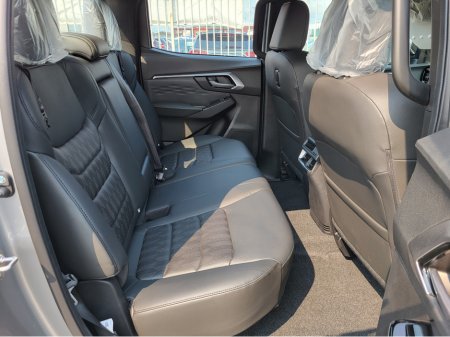 2026 Isuzu D-MAX (5yr warranty) 1.9 Turbo diesel double cab 001679 €45,999 thumbnail