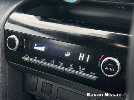 2024 Toyota Yaris Cross 1.5 Hybrid Luna thumbnail