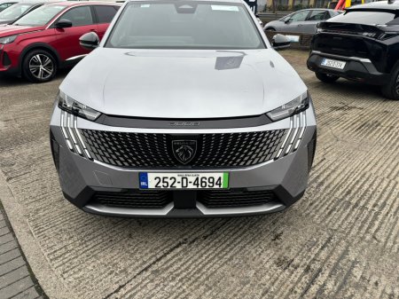2025 Peugeot 3008  €40,950