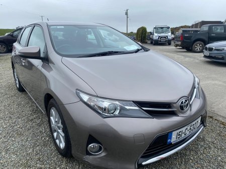 2015 Toyota Auris 1.4 Aura €10,950