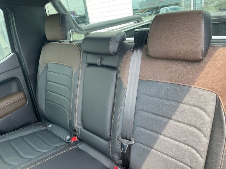 2025 Volkswagen Amarok  €60,810 thumbnail