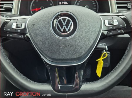 2021 Volkswagen T-Roc 1.0 TSI 110bhp Design €23,950 thumbnail