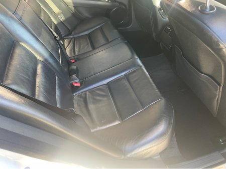 2010 Mercedes-Benz C Class C SERIES 2.2 CDI BLUE EFFICIENCY SPORT 4DR A €4,950 thumbnail