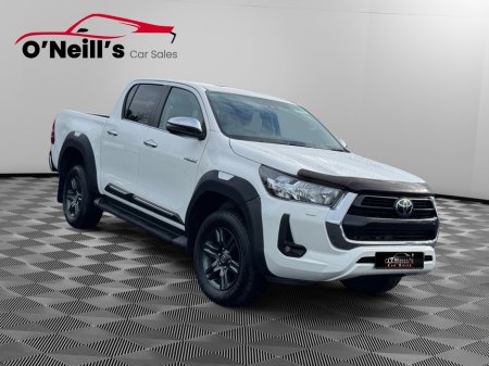 2023 Toyota Hilux *NO VAT* 2.8 SR5 DOUBLE CAB 4DR #300