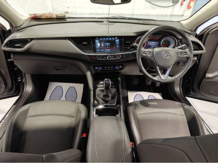 2017 Opel Insignia GRAND SPORT SE 2.0 17 170PS 5DR €10,850 thumbnail