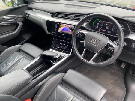 2022 Audi e-tron AUDI E-TRON S LINE 55 QUATTRO SPORTBACK // 95 KwH BATTERY €34,950 thumbnail