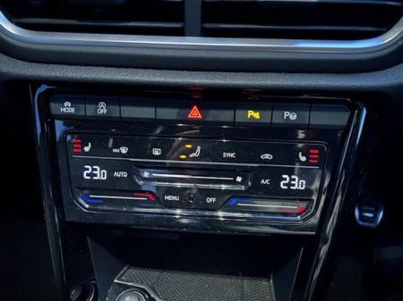 2023 Volkswagen T-Roc 2.0 TDI 116HP R-Line M6F Top spec €31,995 thumbnail