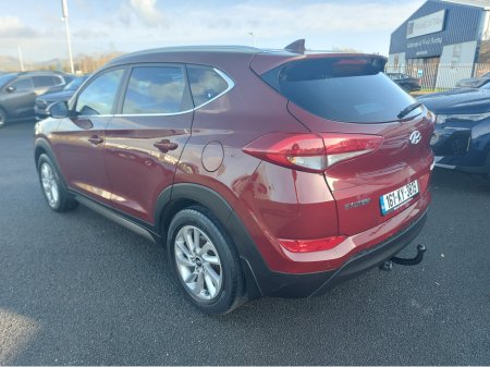 2016 Hyundai Tucson 1.7 PREMIUM BLD 116PS 5 5DR €10,950 thumbnail