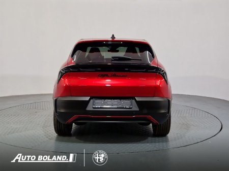 2026 Alfa Romeo Junior Speciale 115 kW Tech & Interior Pack €47,450