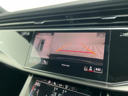 2024 Audi Q7 S LINE 55 TFSI E QUATTRO €84,990 thumbnail