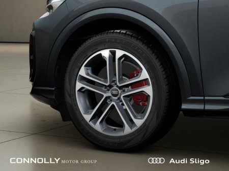 2026 Audi Q5 SUV S Line e-hybrid quattro "Coming Soon" €76,047 thumbnail