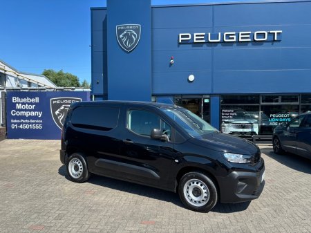2025 Peugeot Partner  €30,000